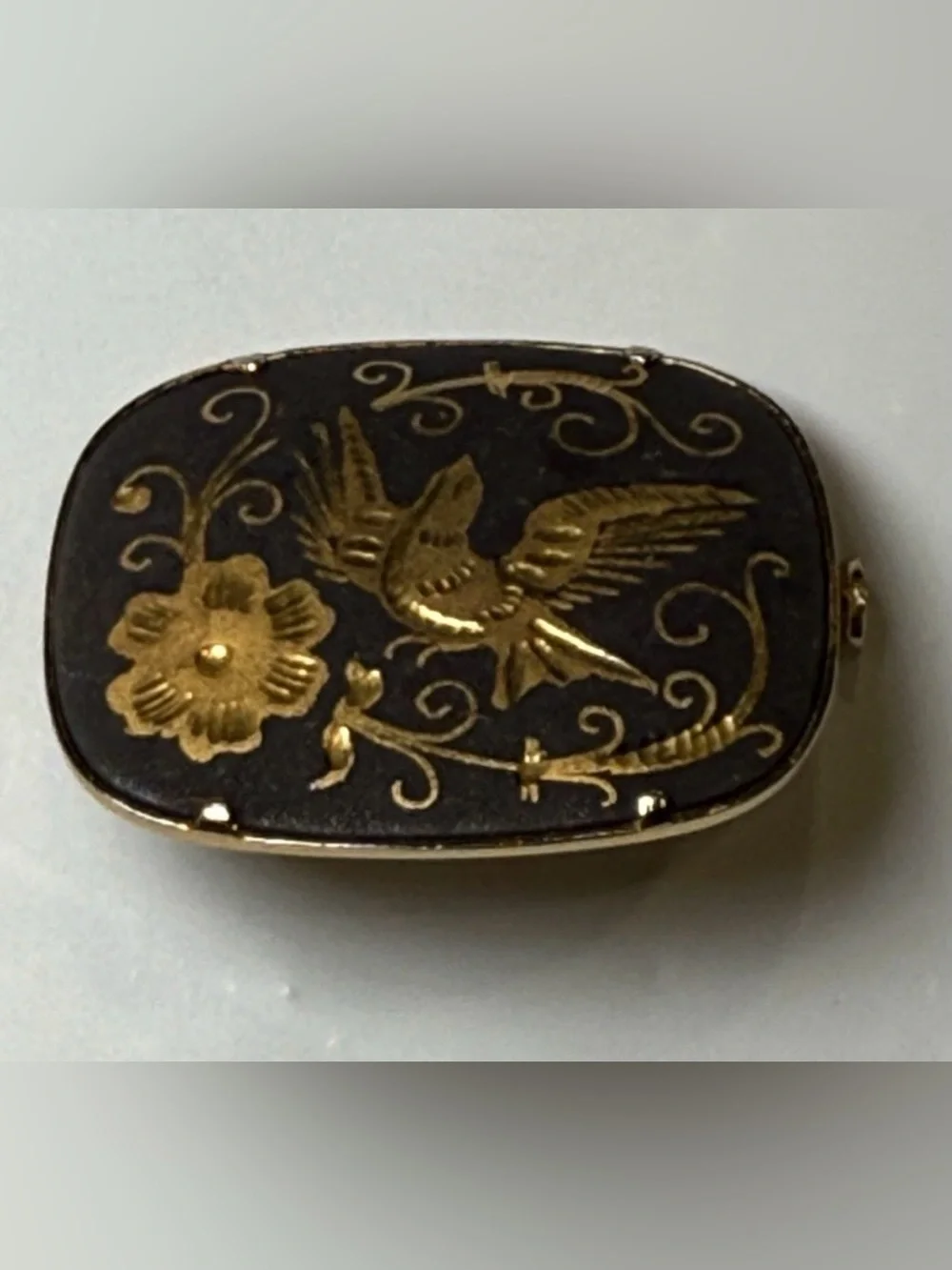 VINTAGE DAMASCENE 1